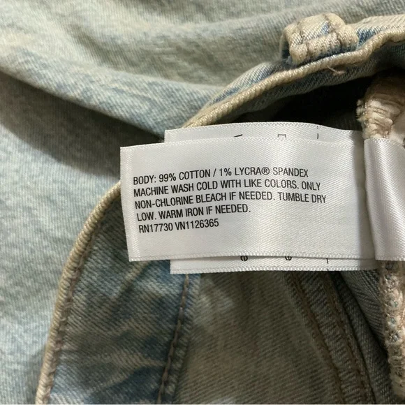 Universal Thread Light Blue Ankle Jeans Size 2R - Picture 8 of 8